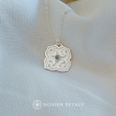 Hidden Petals Euphrosyne Silver Necklace#stone_rainbow-moonstone